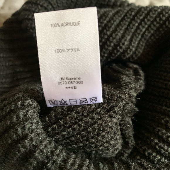 Supreme Beanie - Picture 3 of 3